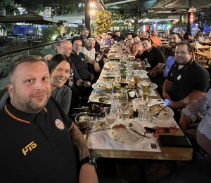 Δείπνο για καλή σεζόν για τους Άνδρες στο Enzzo Cook Bar!