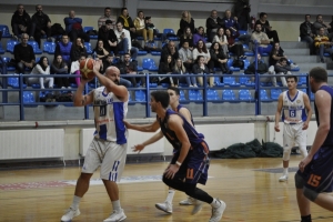 Τρίτη σερί νίκη για την Ενωση Ιλίου, επικράτησε του ΑΚ Χαλκίδας με 60-51